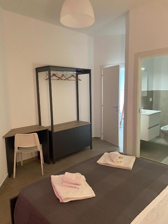 Aeroporto Katane Rooms Catania Luaran gambar